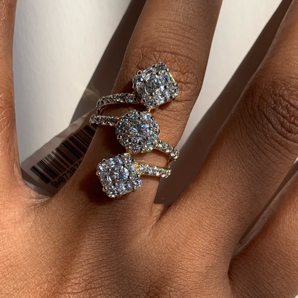 14k Gold CZ Bar Statement Ring - Picture 3 of 7